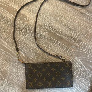 Louis Vuitton GM bucket pouch toiletry makeup bag